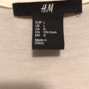 H&M Tops - Blouse H&M Tops - Blouse
